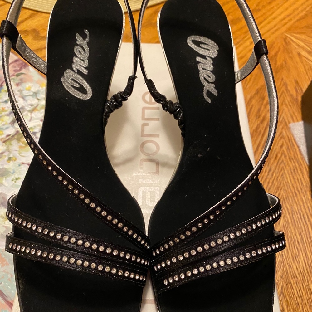 Dressy heels by Onex brand new